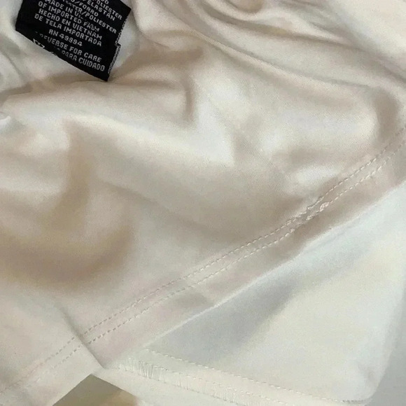 R & M Richards Cream Off The Shoulder Dress Size 14W New Without Tags - Picture 8 of 9